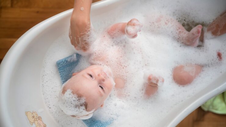 Best Baby Bath Wash For Eczema : 10 Best Baby Shampoo Body Washes 2021 Reviews / If it's baby body wash, shampoo or moisturizer, you choose the best brand to ensure the baby's skin and scalp remain soft and supple.